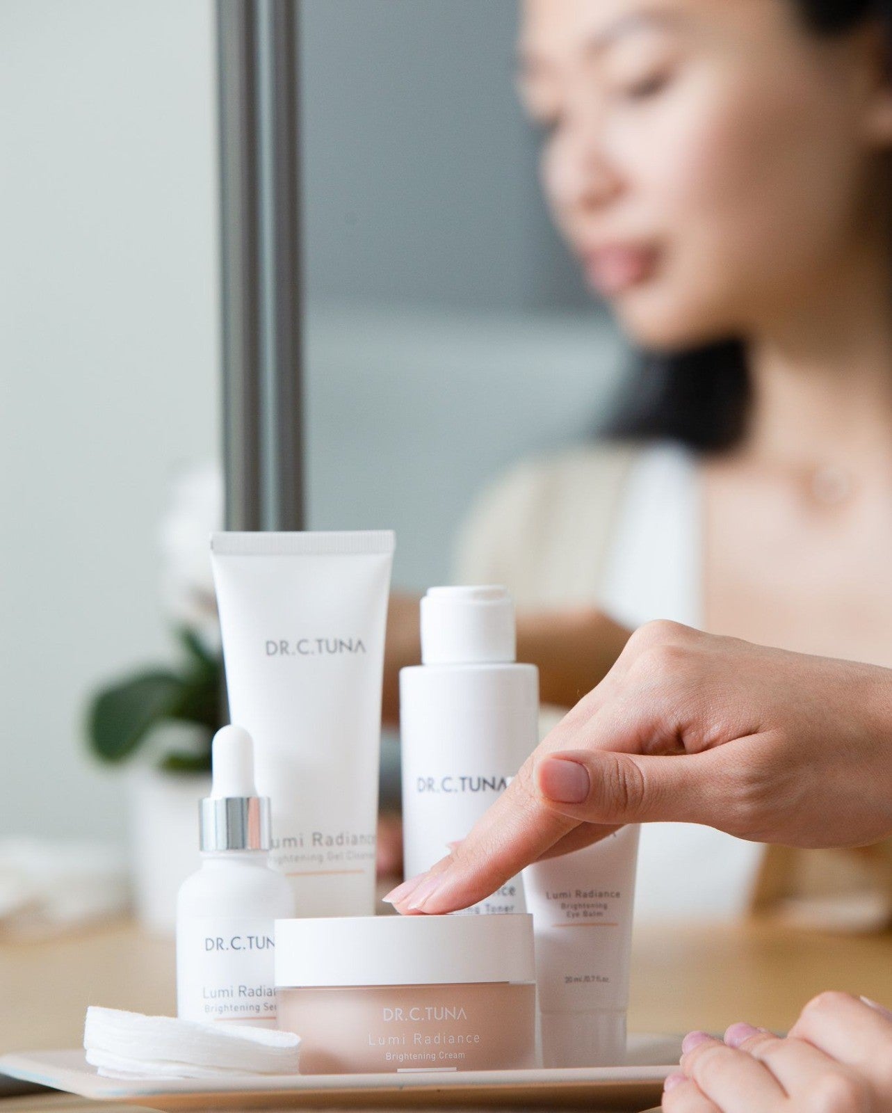 LumiRadiance Bag Set | Dr. C. Tuna | Farmasi