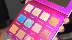 Iconic Eyeshadow Palette 12 Shades | Farmasi