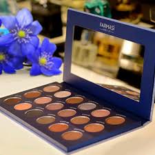 Farmasi Lidschatten-Palette Wanderlust – 18 Farben Intensiv & Langlebig | Vielseitige Make-up-Palette Für Kreative Looks